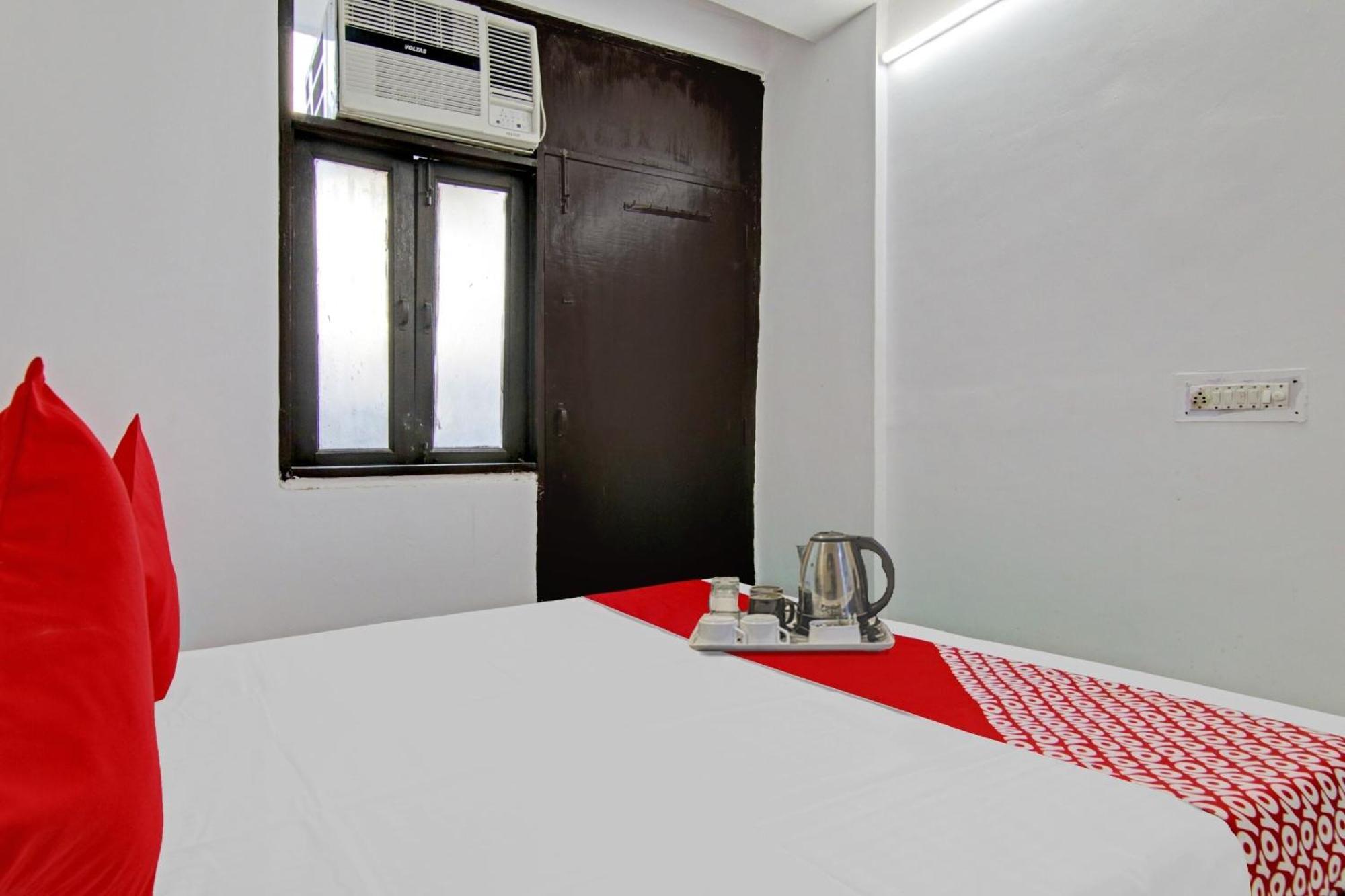 Hotel O Chaudhary Villa New Delhi Exterior photo