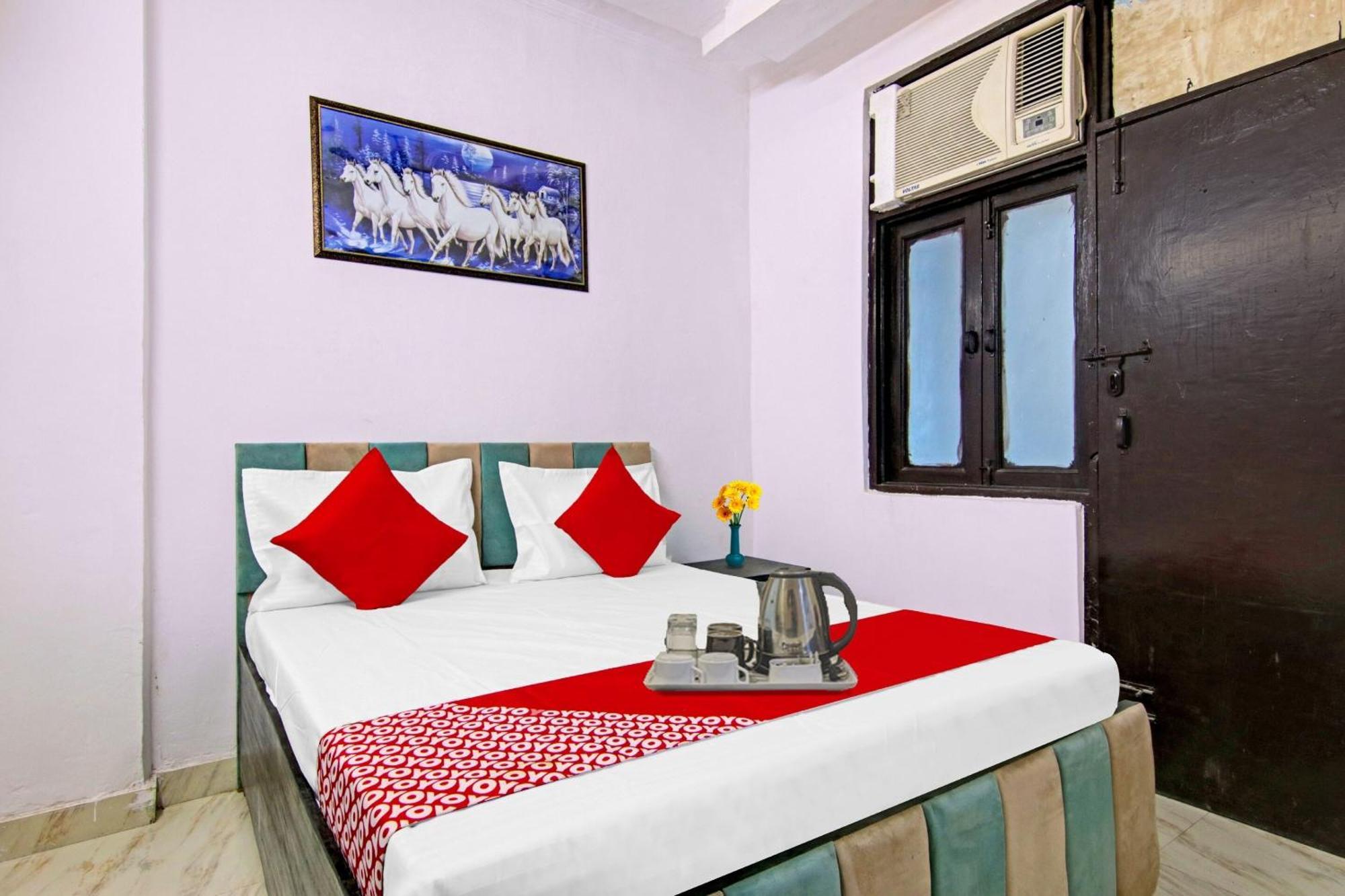 Hotel O Chaudhary Villa New Delhi Exterior photo